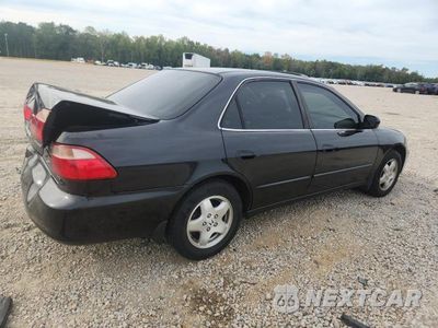 Trzecie zdjęcie samochodu z tyłu: 1999 HONDA ACCORD EX VIN:1HGCG1659XA036891 - miniatura