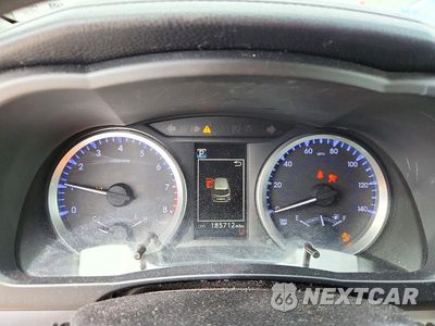 Zdjęcie 9 z 13 samochodu: 2018 TOYOTA HIGHLANDER LE VIN:5TDZZRFH3JS254721 - miniatura