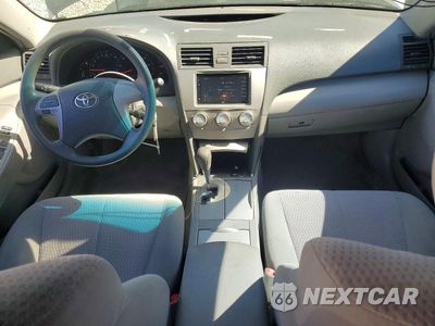 Zdjęcie 8 z 12 samochodu: 2011 TOYOTA CAMRY LE VIN:4T1BF3EK2BU130212 - miniatura