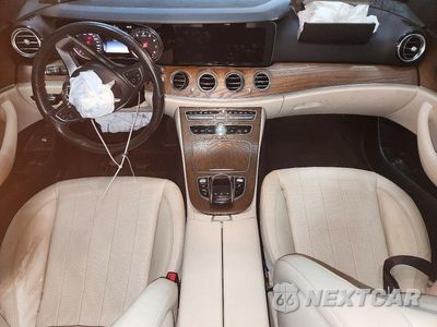 Zdjęcie 8 z 13 samochodu: 2018 MERCEDES-BENZ E 300 4MATIC VIN:WDDZF4KB0JA466976 - miniatura