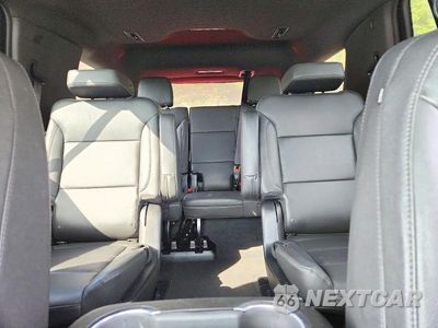 Zdjęcie 10 z 13 samochodu: 2023 CHEVROLET TAHOE K1500 Z71 VIN:1GNSKPKD1PR132824 - miniatura