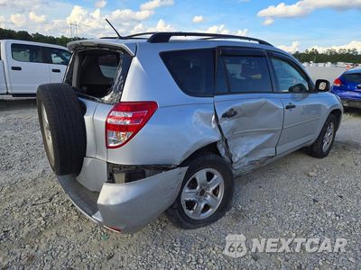 Trzecie zdjęcie samochodu z tyłu: 2010 TOYOTA RAV4 BASE VIN:JTMZF4DV2AD025768 - miniatura