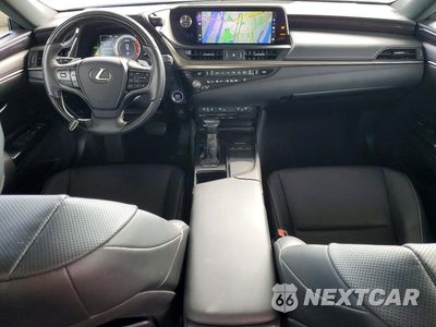 Zdjęcie 8 z 12 samochodu: 2021 LEXUS ES 300H VIN:58ADA1C16MU002802 - miniatura