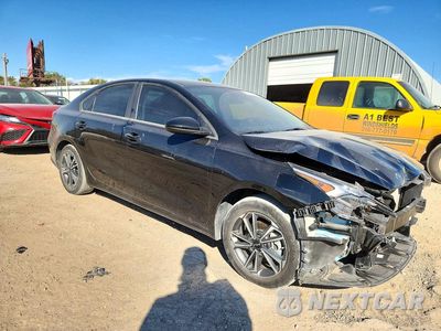 Czwarte zdjęcie samochodu z boku: 2024 KIA FORTE LXS VIN:3KPF24AD0RE764271 - miniatura