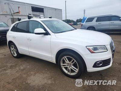 Czwarte zdjęcie samochodu z boku: 2017 AUDI Q5 PREMIUM VIN:WA1C2AFP2HA086901 - miniatura
