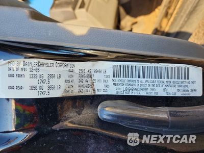 Zdjęcie 13 z 13 samochodu: 2006 JEEP COMMANDER VIN:1J8HG48N46C228797 - miniatura