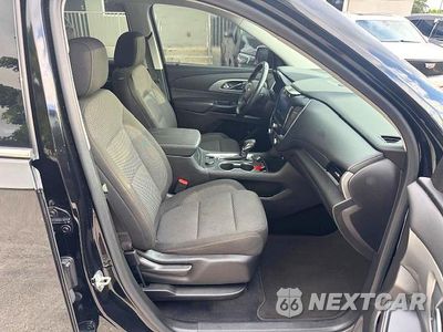 Zdjęcie 7 z 15 samochodu: 2021 CHEVROLET TRAVERSE LT VIN:1GNERGKW7MJ168621 - miniatura
