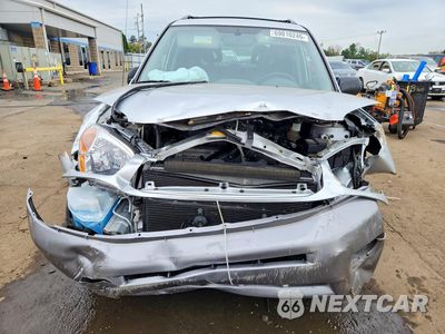Piąte zdjęcie samochodu w środku: 2004 TOYOTA RAV4 BASE VIN:JTEHD20V740009536 - miniatura