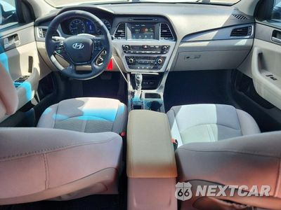 Zdjęcie 8 z 12 samochodu: 2016 HYUNDAI SONATA SE VIN:5NPE24AF8GH365176 - miniatura