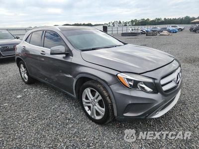 Czwarte zdjęcie samochodu z boku: 2015 MERCEDES-BENZ GLA 250 4MATIC VIN:WDCTG4GB6FJ062894 - miniatura