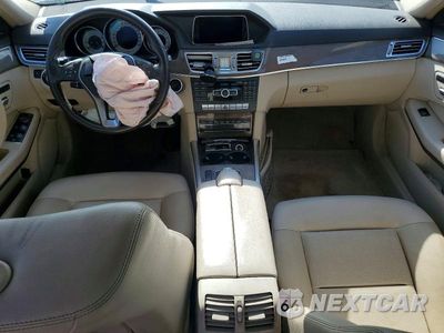 Zdjęcie 8 z 12 samochodu: 2014 MERCEDES-BENZ E 350 VIN:WDDHF5KB9EA891099 - miniatura