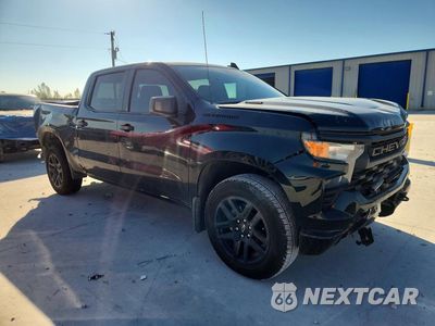 Czwarte zdjęcie samochodu z boku: 2026 CHEVROLET SILVERADO K1500 CUSTOM VIN:1GCPKBEK0TZ138782 - miniatura