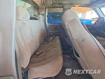 Zdjęcie 10 z 12 samochodu: 2003 CHEVROLET SILVERADO K2500 HEAVY DUTY VIN:1GCHK29103E210464 - miniatura