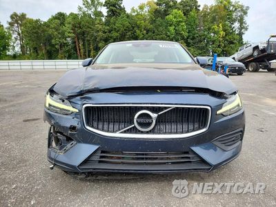 Piąte zdjęcie samochodu w środku: 2019 VOLVO S60 T5 MOMENTUM VIN:7JR102FK7KG015308 - miniatura