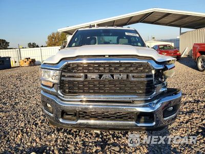 Piąte zdjęcie samochodu w środku: 2022 RAM 3500 BIG HORN/LONE STAR VIN:3C63R3HL9NG260295 - miniatura
