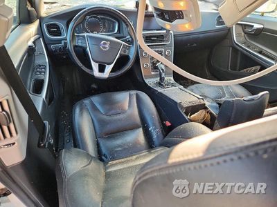 Zdjęcie 8 z 12 samochodu: 2016 VOLVO S60 PREMIER VIN:YV126MFK6G2408244 - miniatura