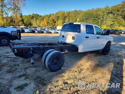 Trzecie zdjęcie samochodu z tyłu: 2022 RAM 3500 VIN:3C7WRTCLXNG246048 - miniatura