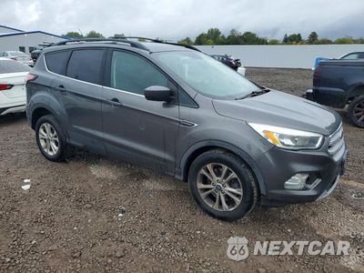 Czwarte zdjęcie samochodu z boku: 2018 FORD ESCAPE SE VIN:1FMCU9GD1JUD53402 - miniatura