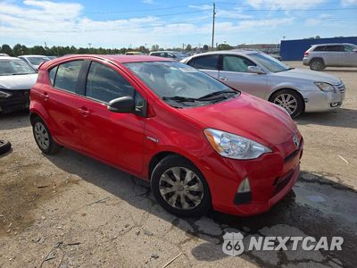 Czwarte zdjęcie samochodu z boku: 2013 TOYOTA PRIUS C TWO VIN:JTDKDTB35D1539008 - miniatura