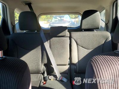 Zdjęcie 10 z 13 samochodu: 2016 TOYOTA PRIUS V THREE VIN:JTDZN3EU1GJ049718 - miniatura