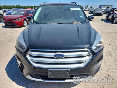 Piąte zdjęcie samochodu w środku: 2018 FORD ESCAPE TITANIUM VIN:1FMCU0J96JUA03862 - miniatura
