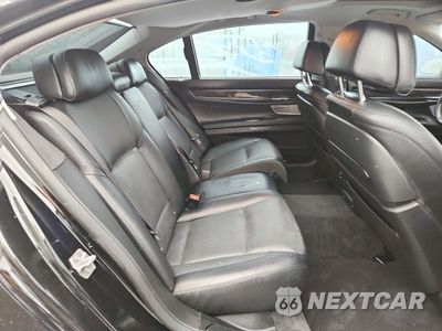 Zdjęcie 10 z 13 samochodu: 2013 BMW 750 LI VIN:WBAYE8C50DD131628 - miniatura