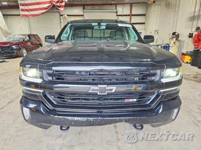 Piąte zdjęcie samochodu w środku: 2018 CHEVROLET SILVERADO K1500 LTZ VIN:3GCUKSECXJG160555 - miniatura