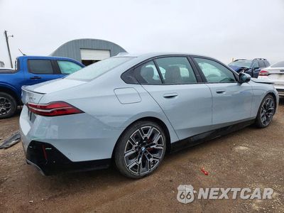 Trzecie zdjęcie samochodu z tyłu: 2026 BMW I5 XDRIVE 40 VIN:WBY33HG03TCW08217 - miniatura