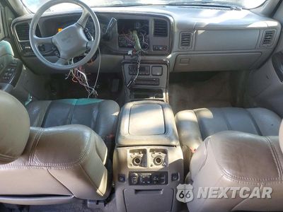 Zdjęcie 8 z 13 samochodu: 2001 GMC DENALI VIN:1GKEK63U71J316187 - miniatura