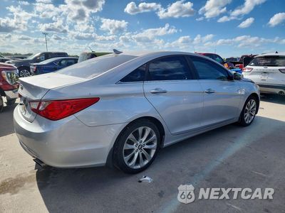 Trzecie zdjęcie samochodu z tyłu: 2011 HYUNDAI SONATA SE VIN:5NPEC4AC5BH180160 - miniatura