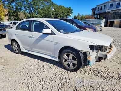 Czwarte zdjęcie samochodu z boku: 2014 MITSUBISHI LANCER SE VIN:JA32V2FW3EU009565 - miniatura