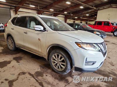 Czwarte zdjęcie samochodu z boku: 2017 NISSAN ROGUE SV VIN:KNMAT2MT6HP600455 - miniatura