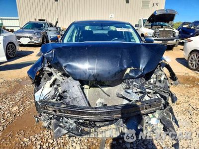 Piąte zdjęcie samochodu w środku: 2017 NISSAN SENTRA S VIN:3N1AB7AP6HY242217 - miniatura