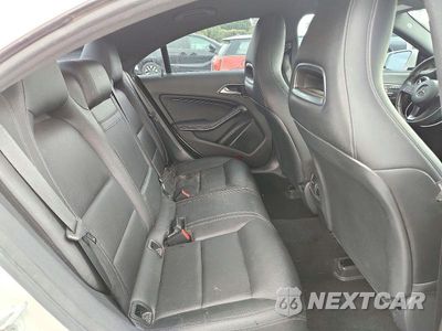 Zdjęcie 10 z 13 samochodu: 2018 MERCEDES-BENZ CLA 250 VIN:WDDSJ4EB0JN524024 - miniatura