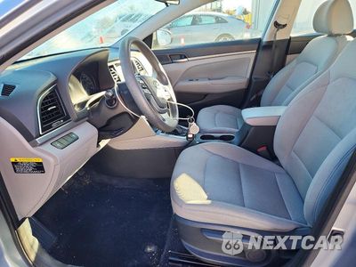 Zdjęcie 7 z 12 samochodu: 2017 HYUNDAI ELANTRA SE VIN:5NPD84LF1HH010004 - miniatura