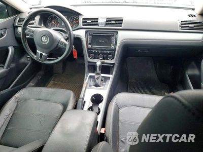 Zdjęcie 8 z 13 samochodu: 2013 VOLKSWAGEN PASSAT SE VIN:1VWBN7A30DC131894 - miniatura
