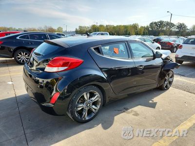 Trzecie zdjęcie samochodu z tyłu: 2017 HYUNDAI VELOSTER VALUE EDITION VIN:KMHTC6AD5HU324568 - miniatura