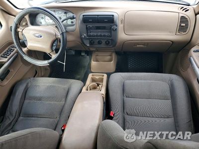 Zdjęcie 8 z 12 samochodu: 2001 FORD EXPLORER SPORT TRAC VIN:1FMZU67E81UA25640 - miniatura