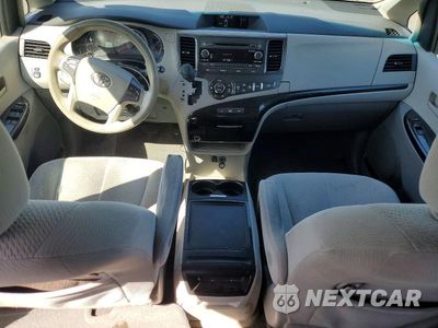Zdjęcie 8 z 14 samochodu: 2014 TOYOTA SIENNA LE VIN:5TDKK3DC4ES443216 - miniatura