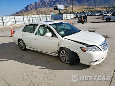Czwarte zdjęcie samochodu z boku: 2011 TOYOTA AVALON BASE VIN:4T1BK3DB1BU379016 - miniatura