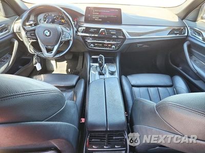 Zdjęcie 8 z 12 samochodu: 2018 BMW 530 I VIN:WBAJA5C57JG898107 - miniatura