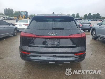 Zdjęcie 6 z 13 samochodu: 2024 AUDI Q8 E-TRON PRESTIGE VIN:WA16ABGE7RB013635 - miniatura