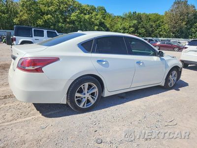 Trzecie zdjęcie samochodu z tyłu: 2013 NISSAN ALTIMA 2.5 VIN:1N4AL3AP4DN531063 - miniatura