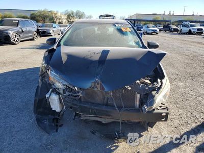 Piąte zdjęcie samochodu w środku: 2018 TOYOTA COROLLA LE VIN:2T1BURHE0JC089707 - miniatura