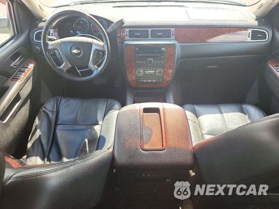 Zdjęcie 8 z 13 samochodu: 2013 CHEVROLET TAHOE K1500 LT VIN:1GNSKBE06DR243876 - miniatura