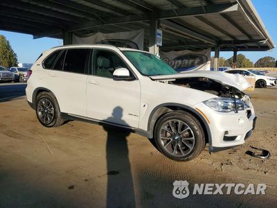 Czwarte zdjęcie samochodu z boku: 2017 BMW X5 XDR40E VIN:5UXKT0C32H0V96986 - miniatura