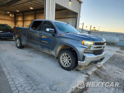 Czwarte zdjęcie samochodu z boku: 2021 CHEVROLET SILVERADO K1500 LT VIN:3GCUYDEDXMG394220 - miniatura