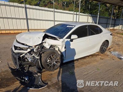 2024 TOYOTA CAMRY SE 4T1T11AK4RU233140 - główne zdjęcie licytacji z USA - miniatura