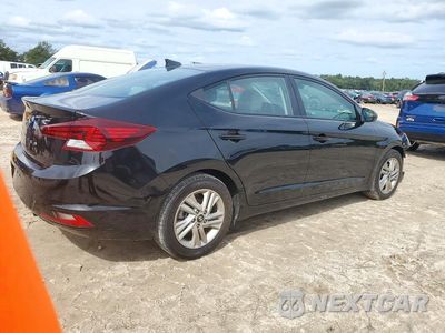 Trzecie zdjęcie samochodu z tyłu: 2019 HYUNDAI ELANTRA SEL VIN:5NPD84LF5KH412759 - miniatura