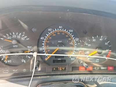 Zdjęcie 9 z 12 samochodu: 1995 MERCEDES-BENZ SL 500 VIN:WDBFA67EXSF118969 - miniatura